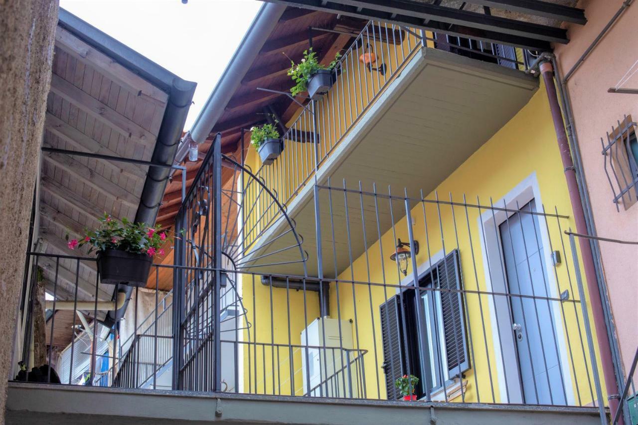 Nicolaus Sesto Calende Exterior foto